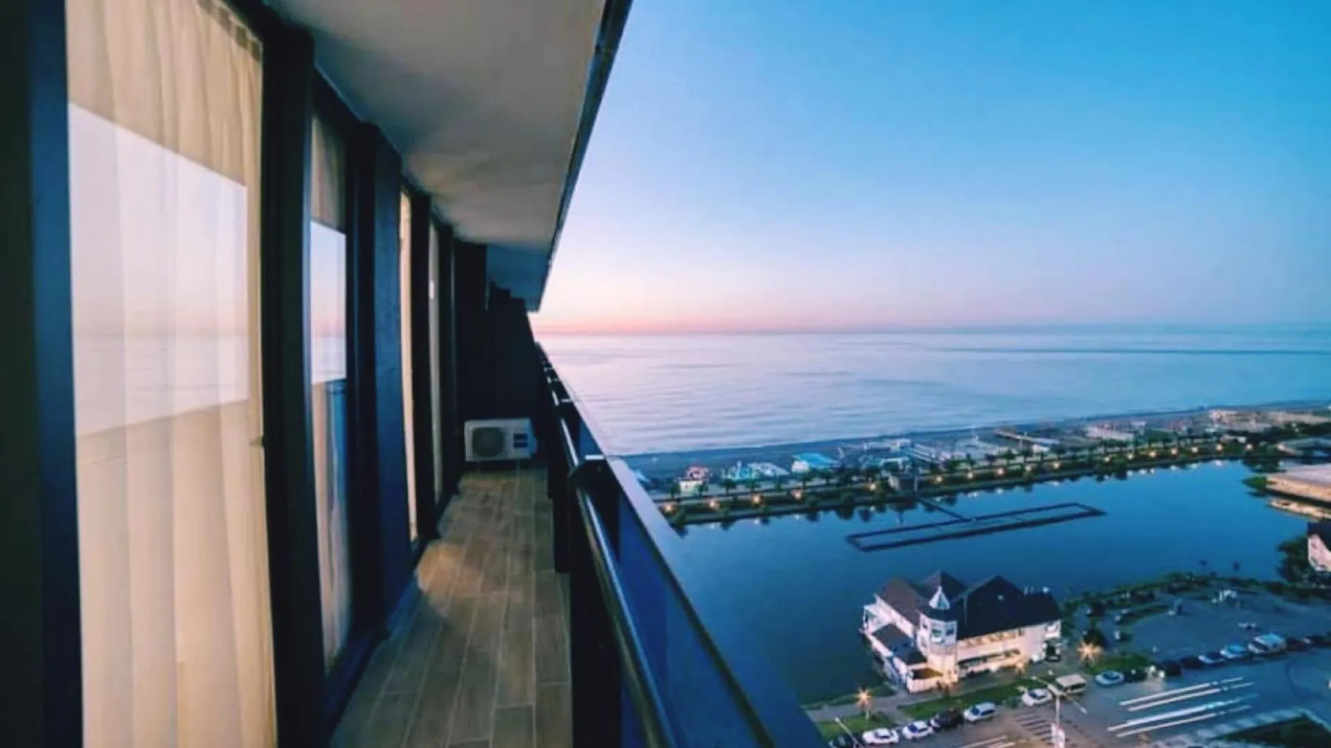 Delux Sea View Aparthotel In Orbi City Batumi