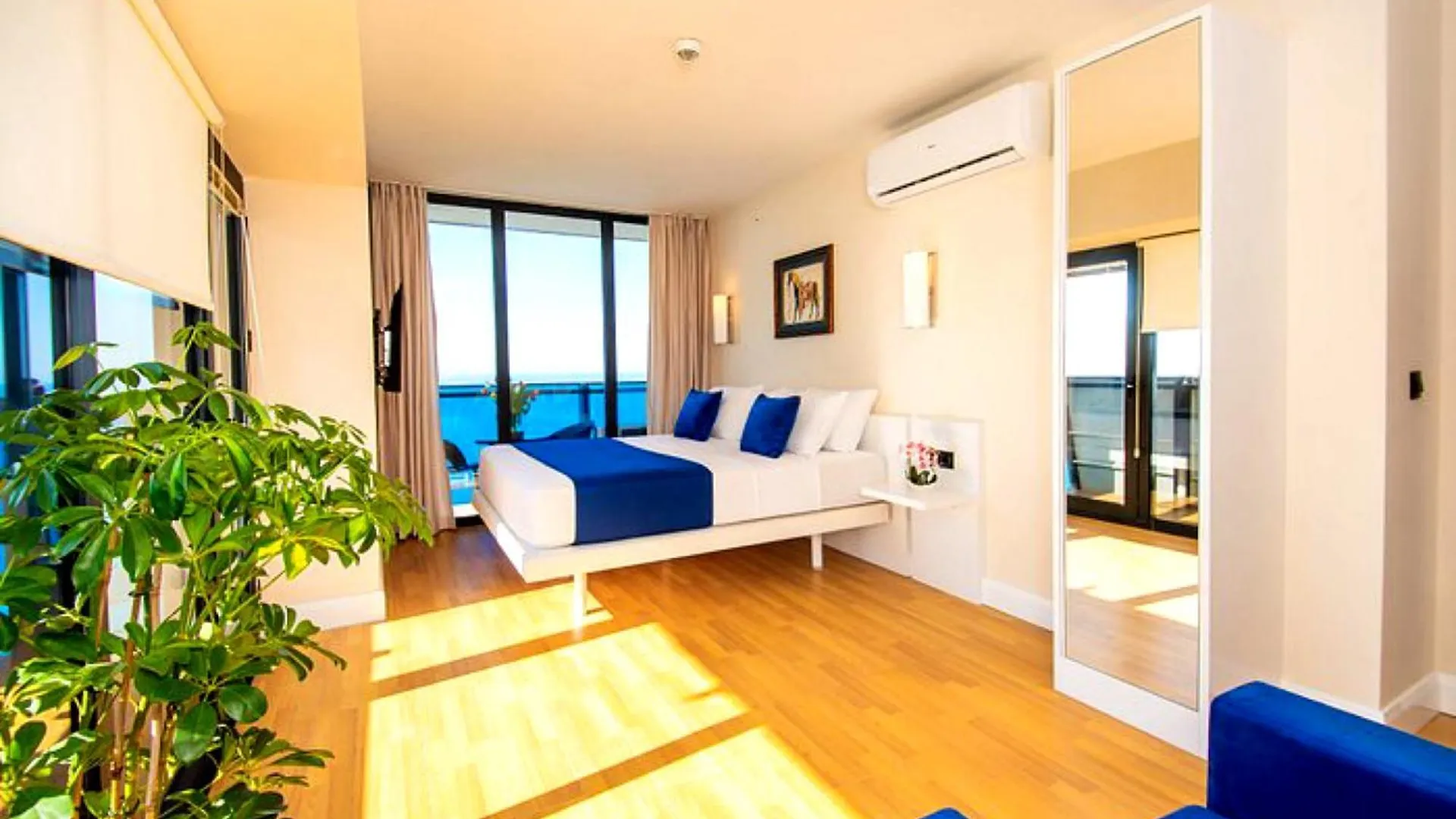 *****  Delux Sea View Aparthotel In Orbi City Batumi Gruzie