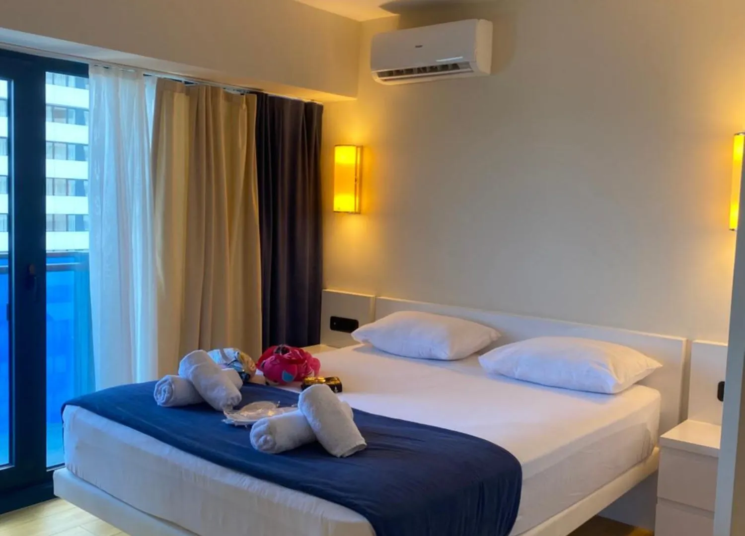 Delux Sea View Aparthotel In Orbi City Batumi 5*,