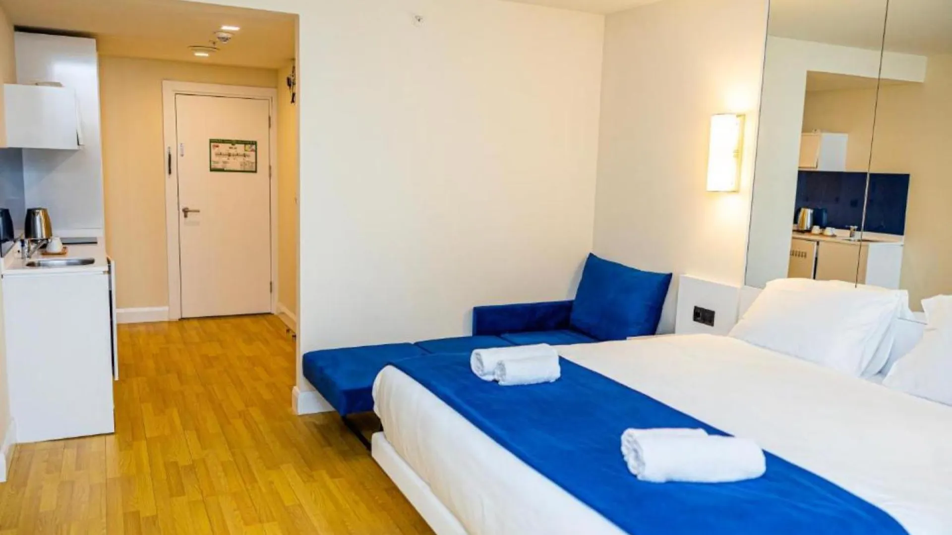 Delux Sea View Aparthotel In Orbi City Batumi